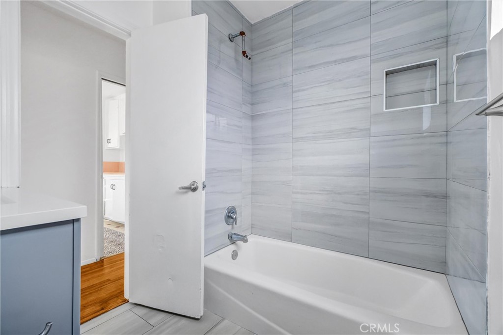 21109 S Santa Fe Ave