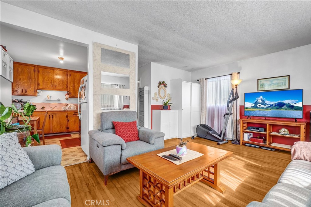 21109 S Santa Fe Ave