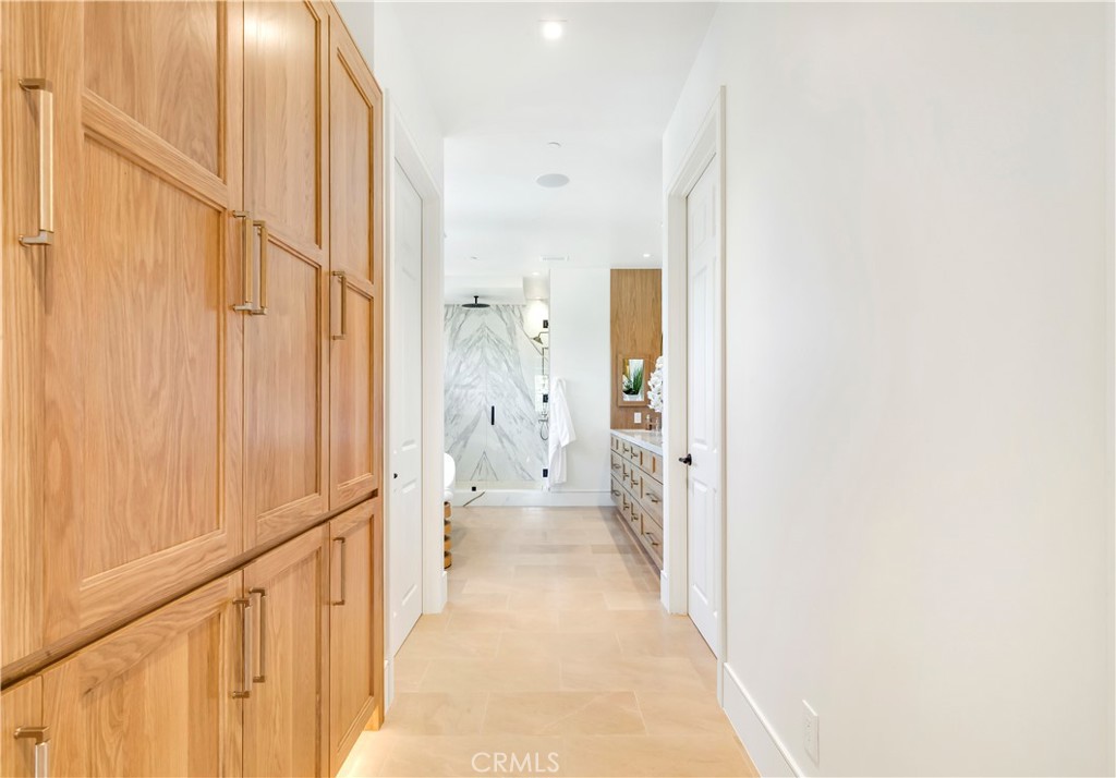 6 Pinehurst Ln