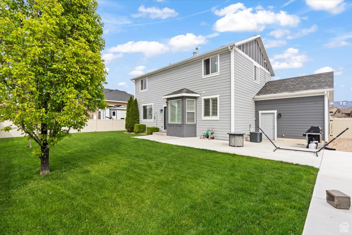 5757 PARKVIEW DR