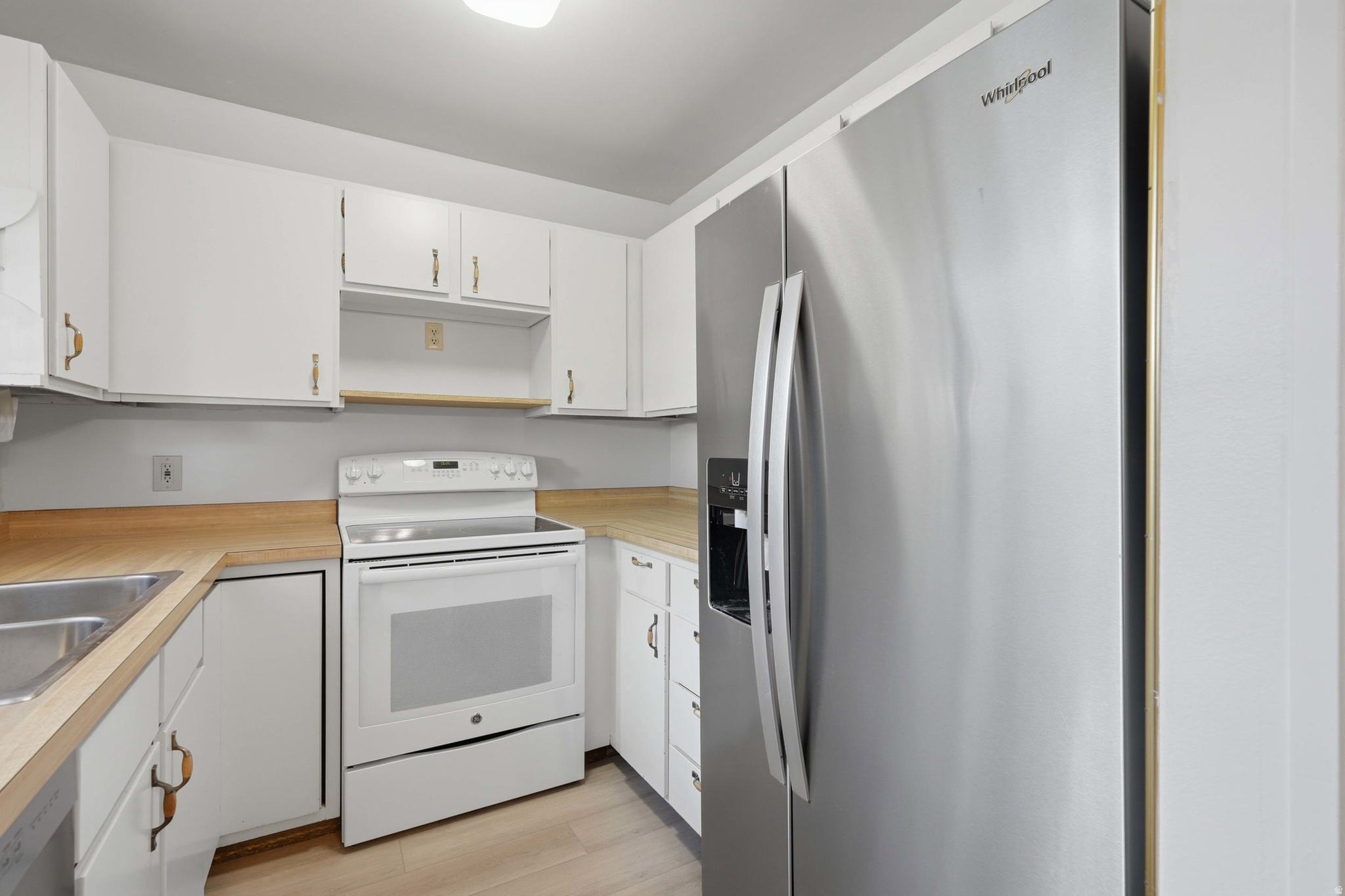 5647 S PARK PLACEWEST
