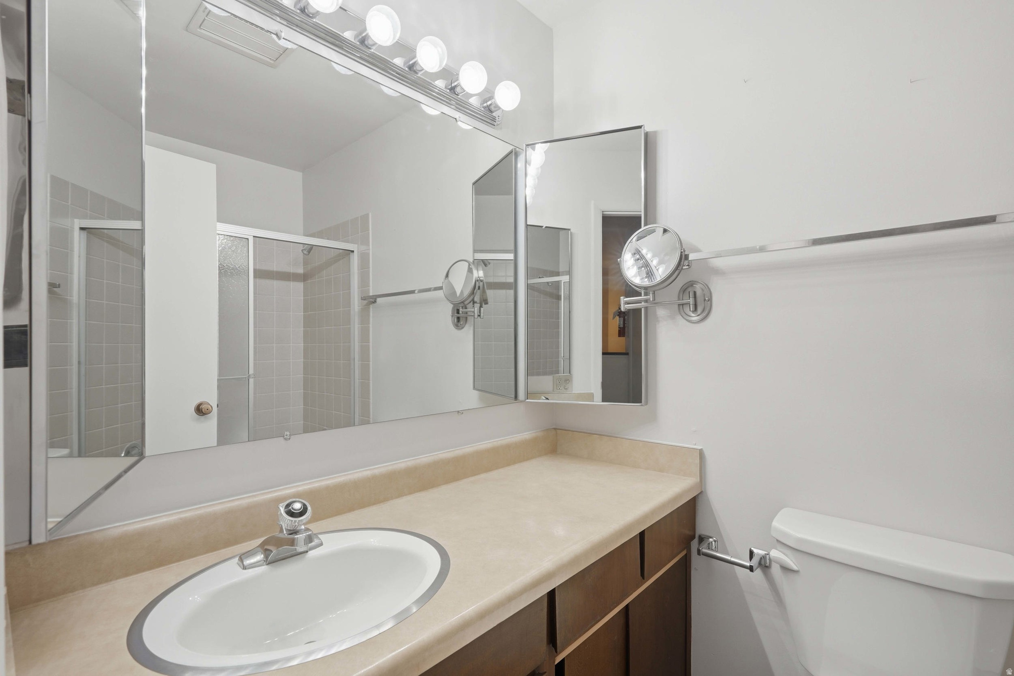 5647 S PARK PLACEWEST