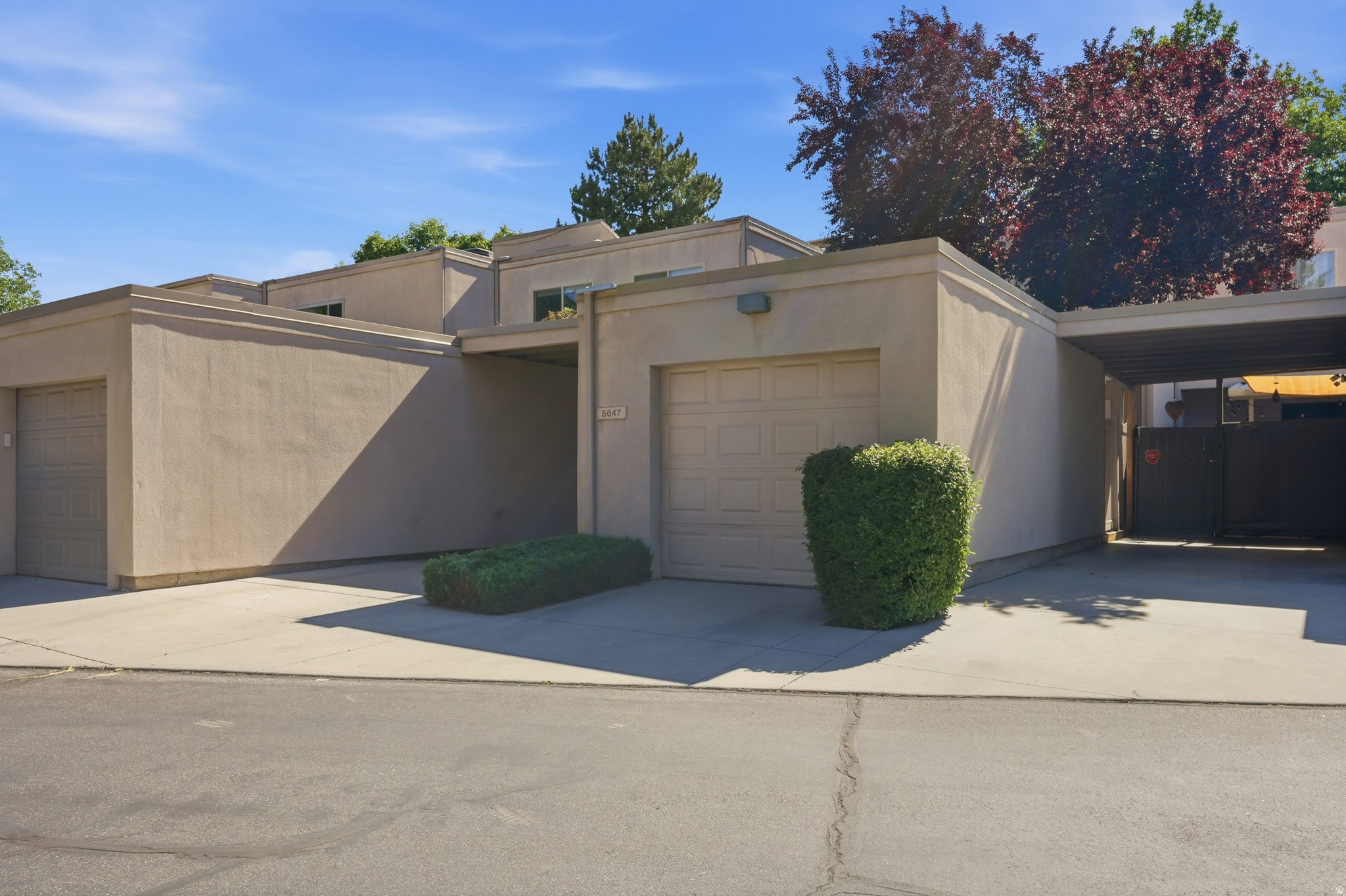5647 S PARK PLACEWEST