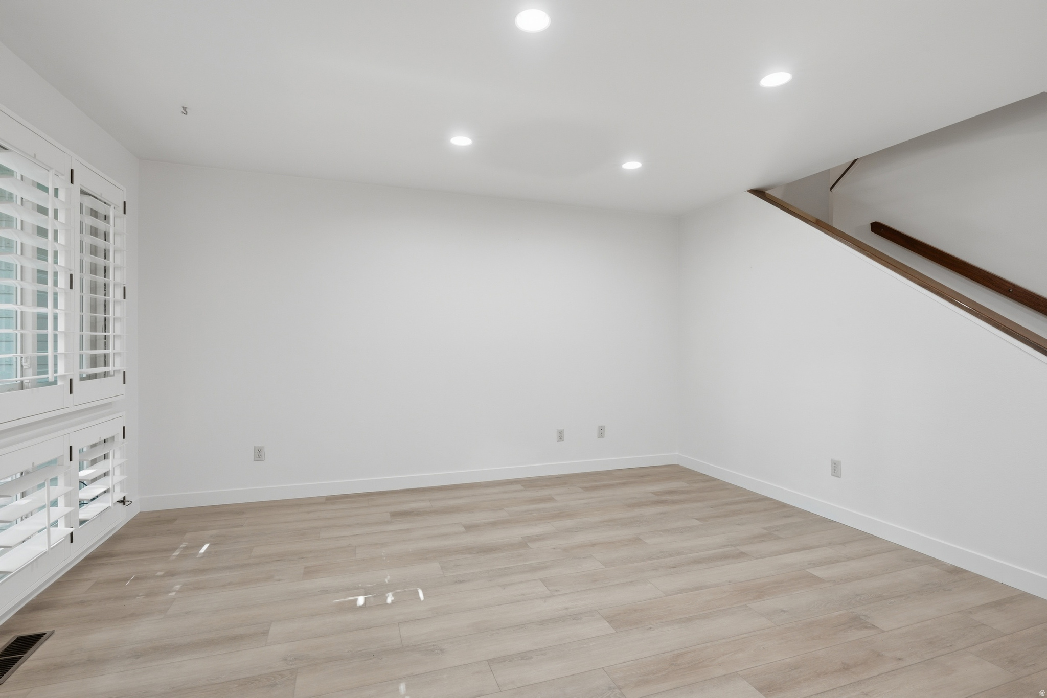 5647 S PARK PLACEWEST