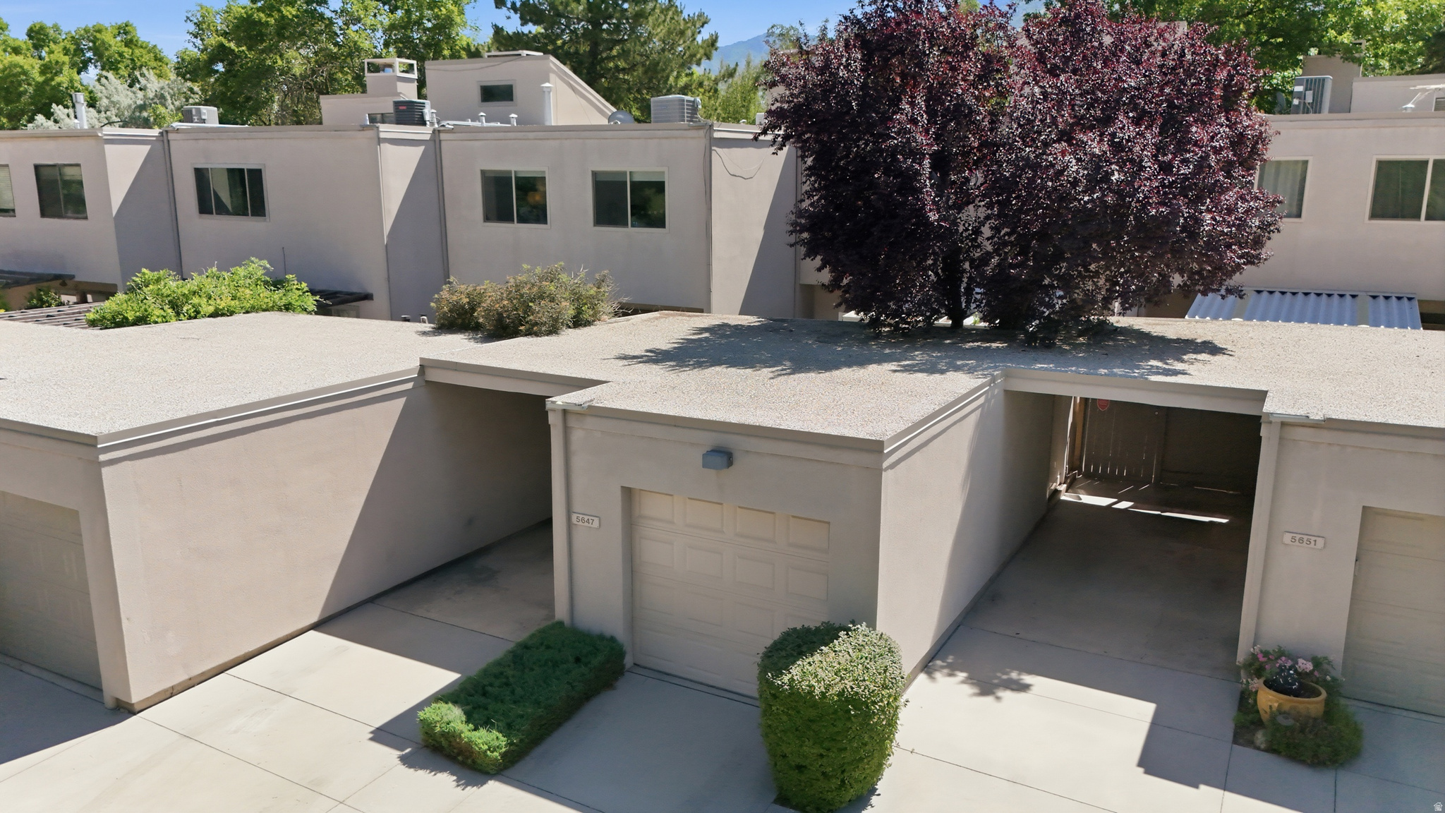 5647 S PARK PLACEWEST