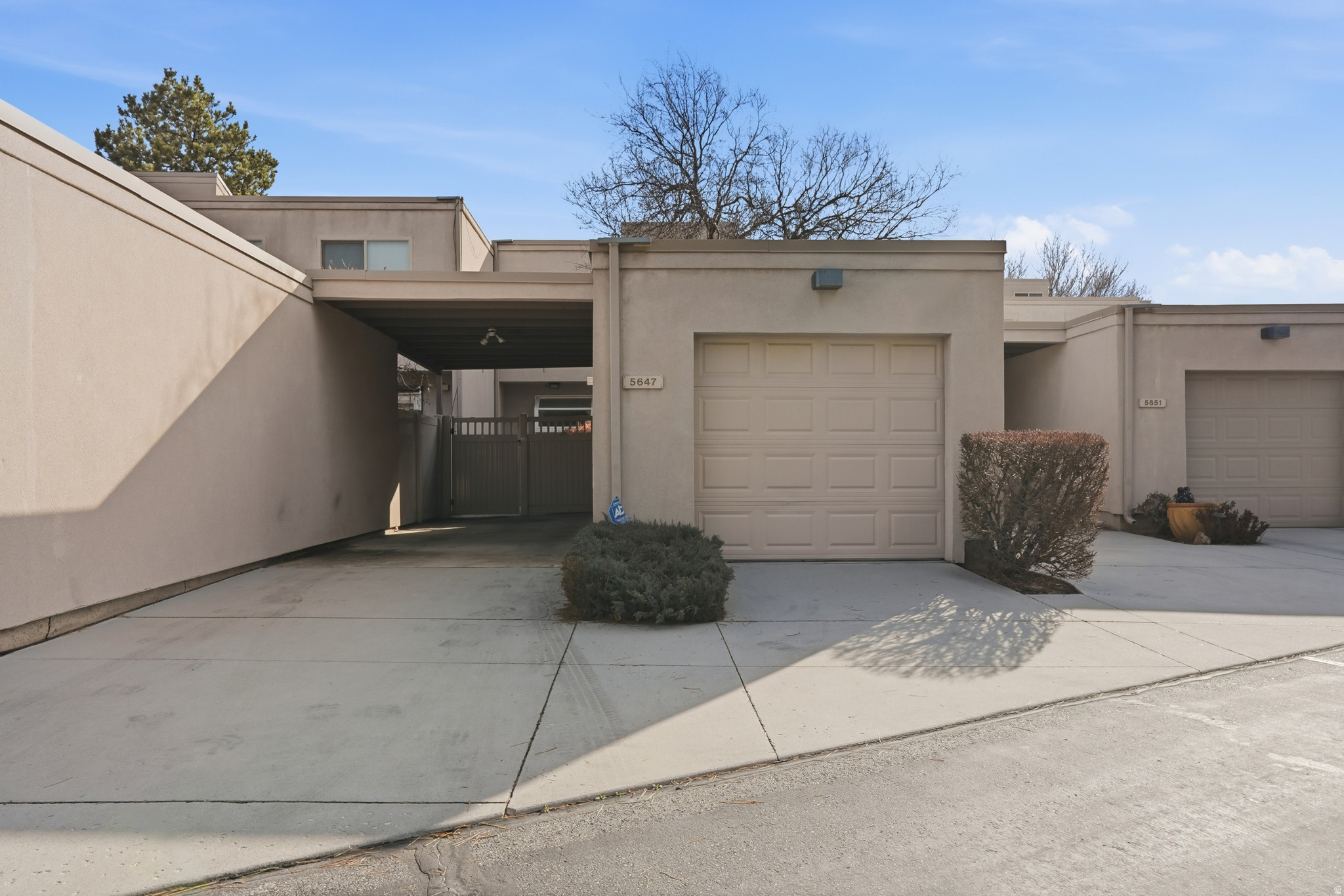 5647 S PARK PLACEWEST