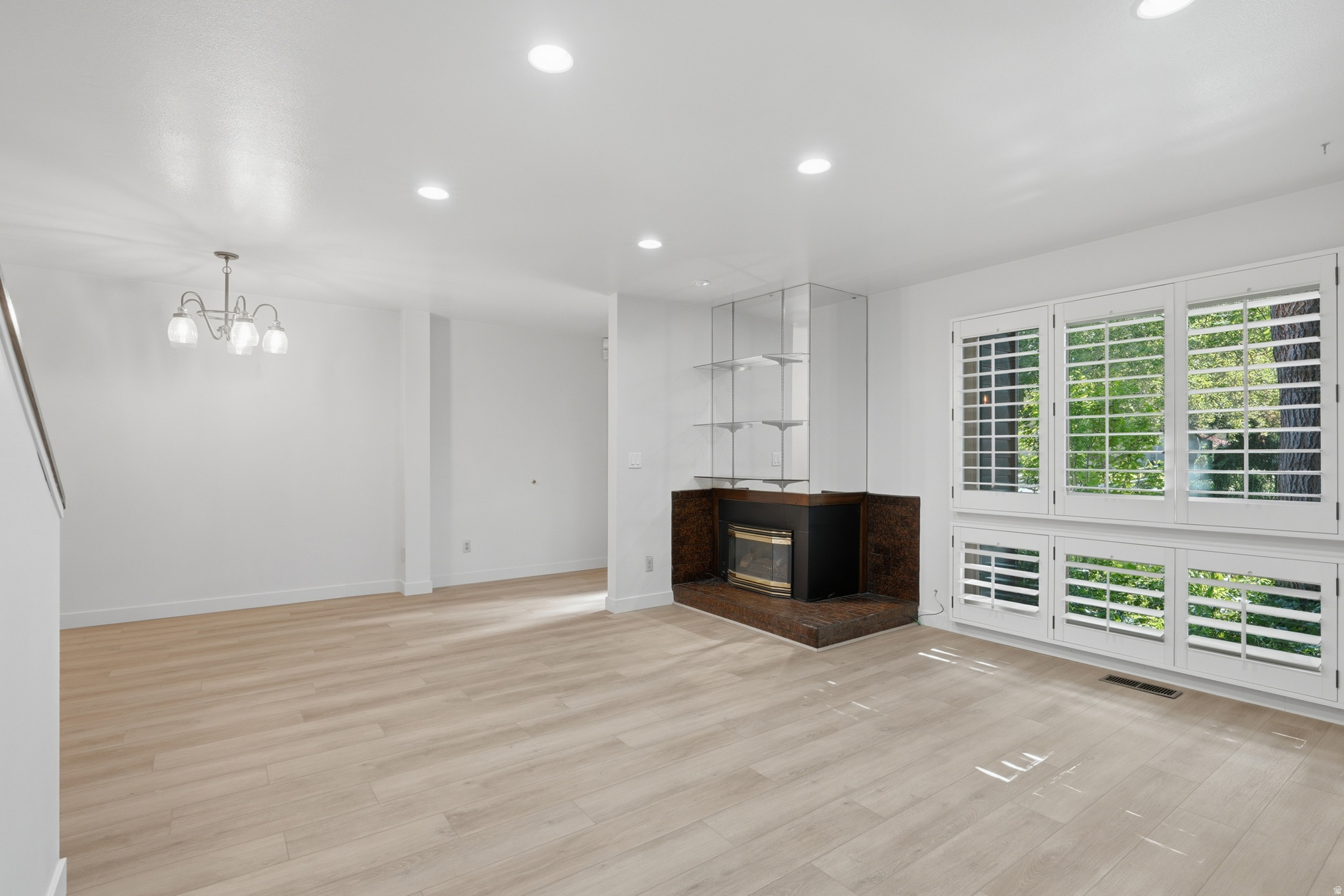 5647 S PARK PLACEWEST