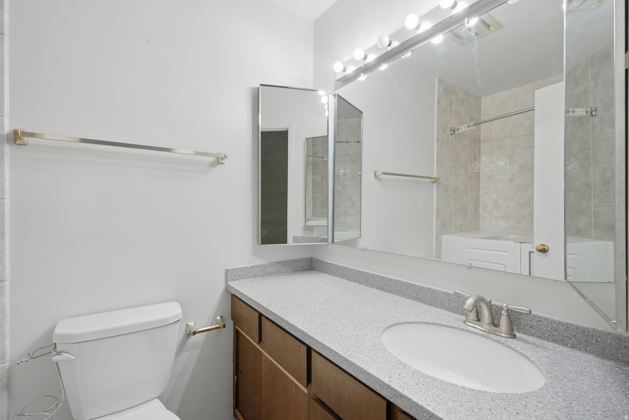 5647 S PARK PLACEWEST