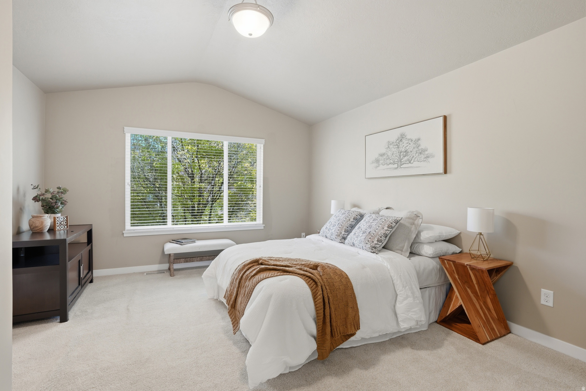 1159 N MOUNTAINVIEW PASEO