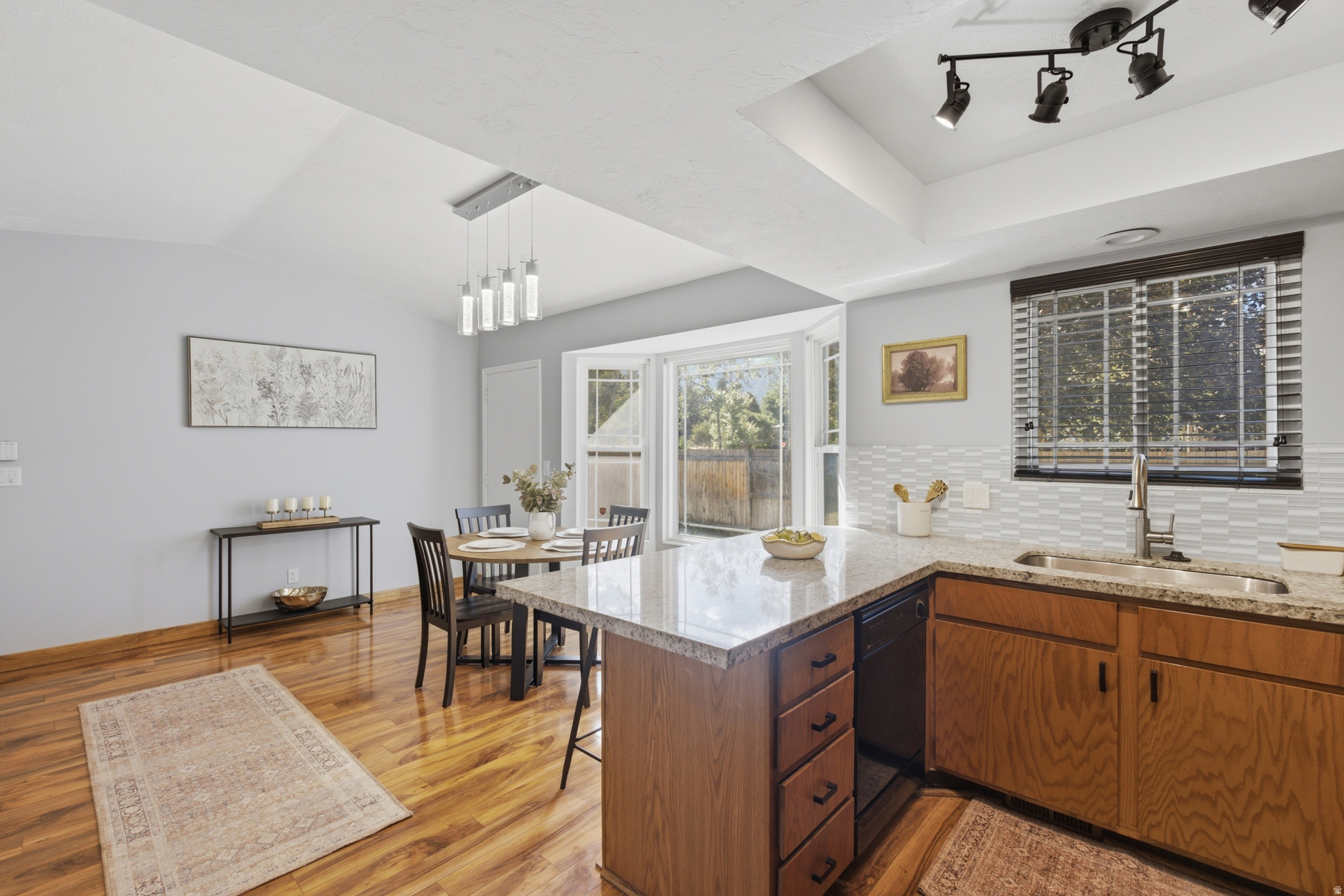 854 E SANDY GULCH PL