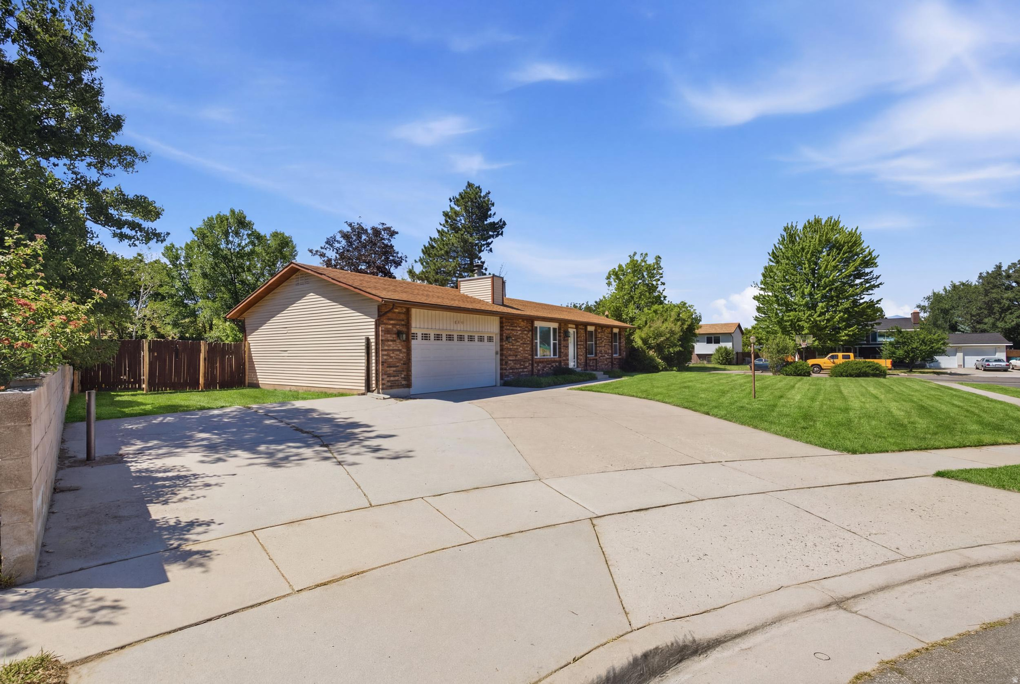854 E SANDY GULCH PL