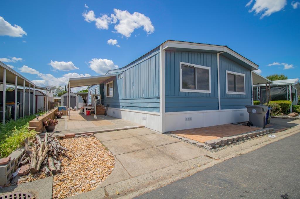 196 Amberglen Drive 196