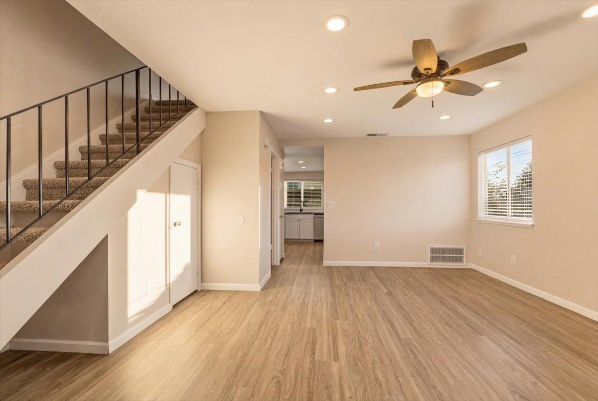 4102 Weymouth Lane
