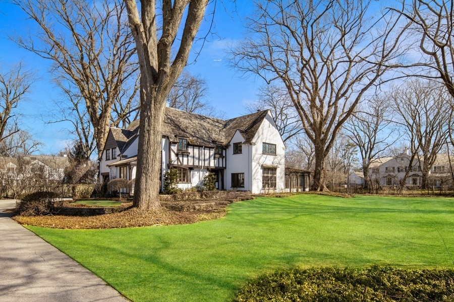180 De Windt Road