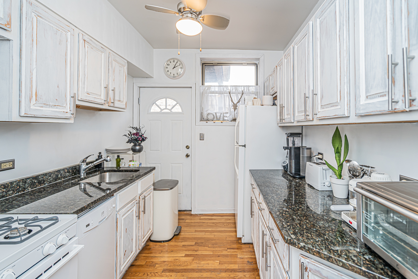 241 Washington Boulevard Unit: 3A