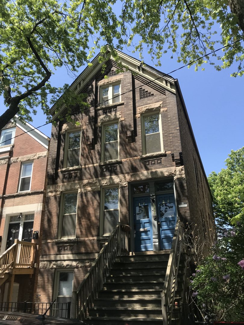 1824 N Paulina Street Unit: 1F