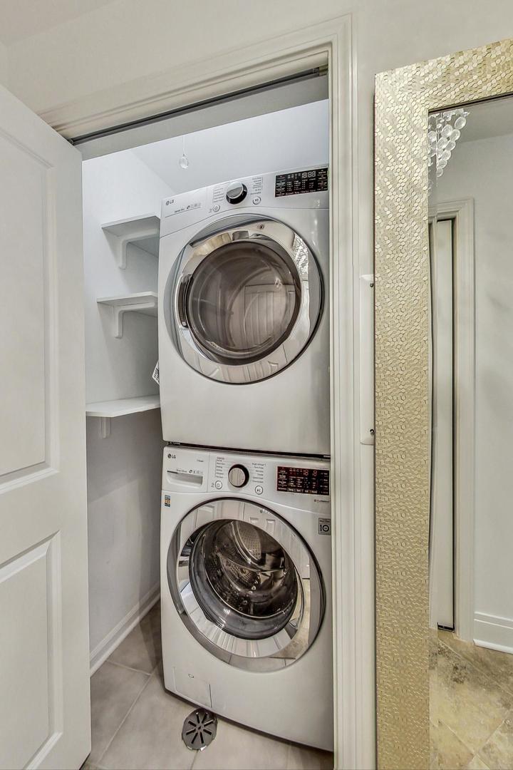 1228 Emerson Street Unit: 301