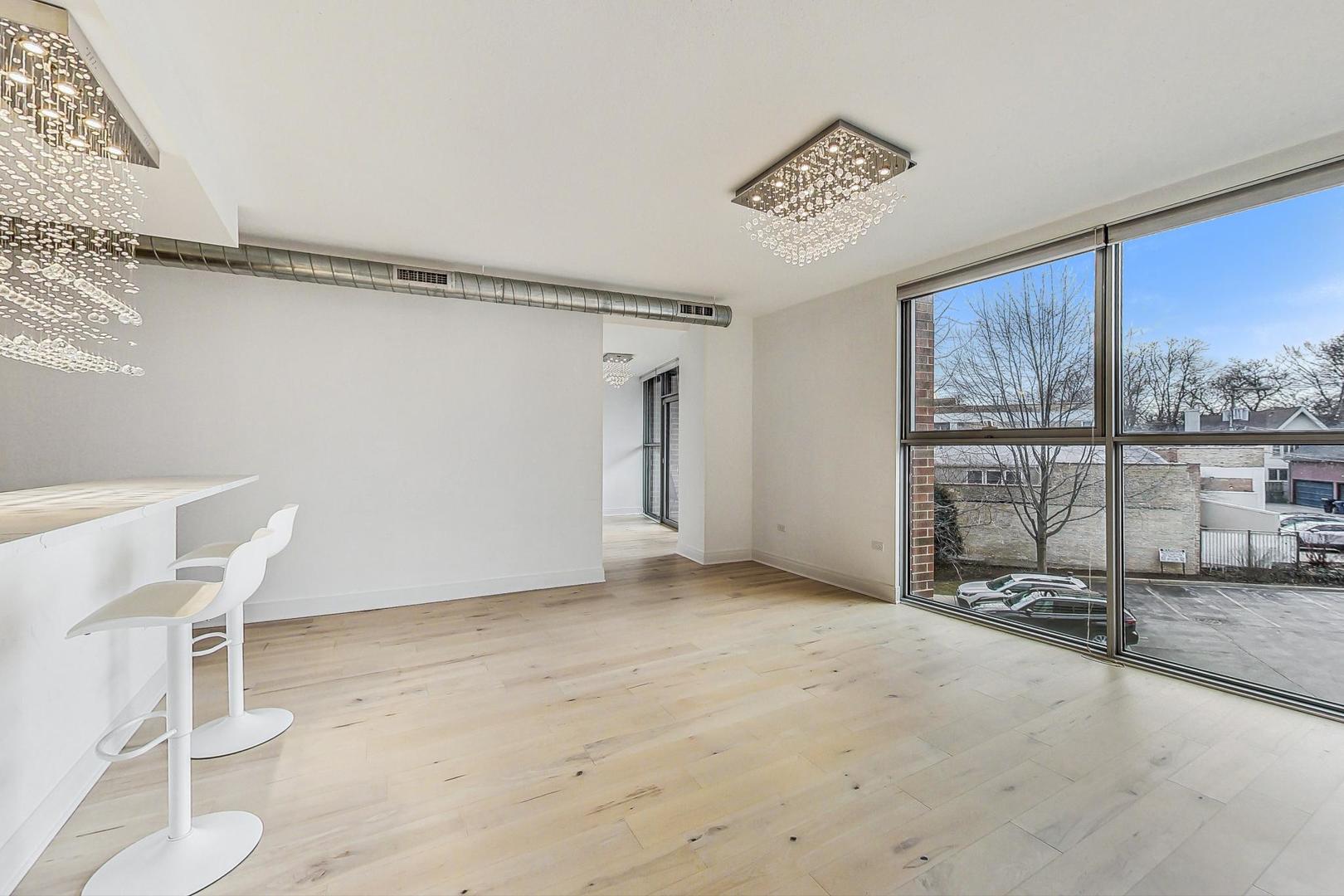 1228 Emerson Street Unit: 301