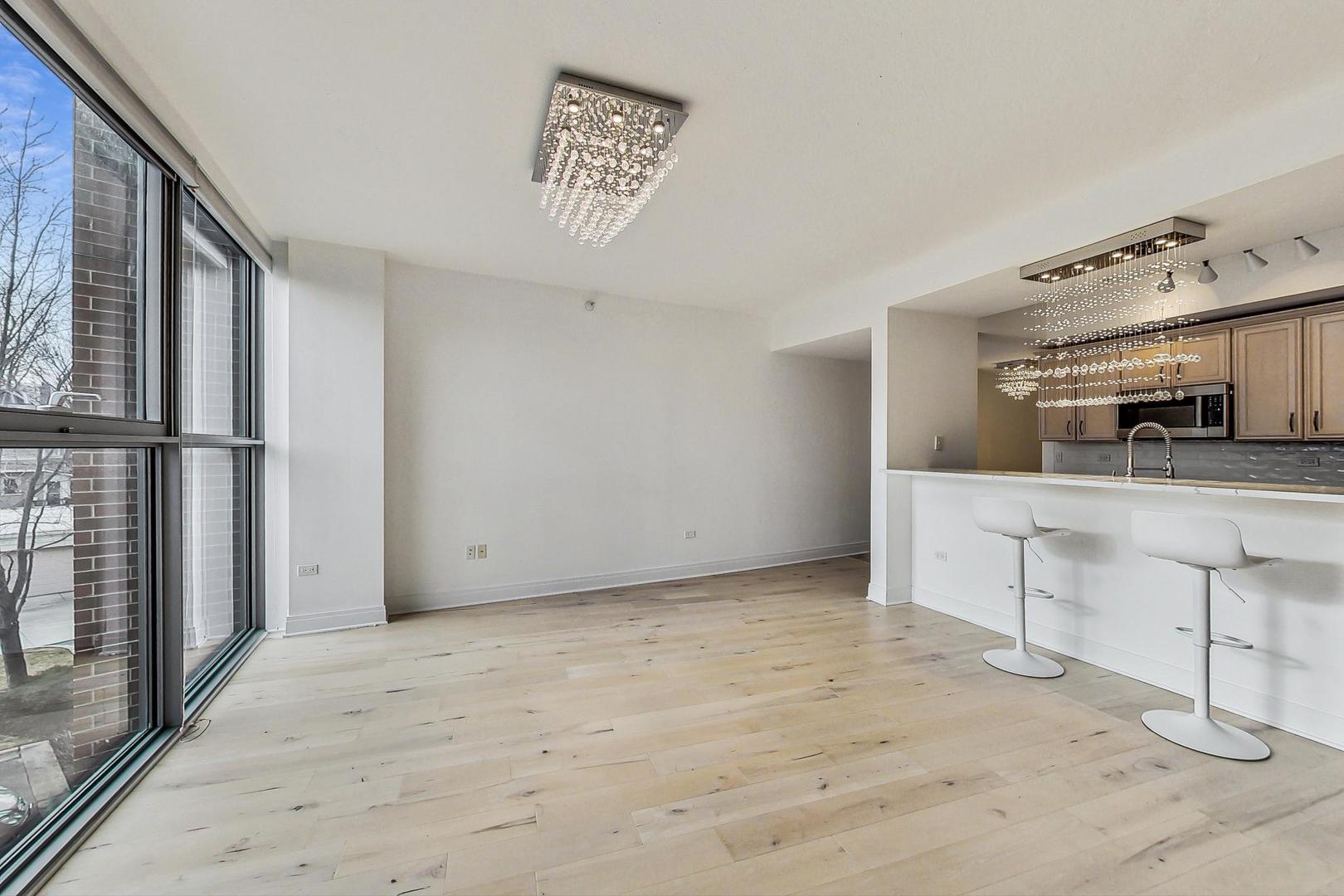 1228 Emerson Street Unit: 301