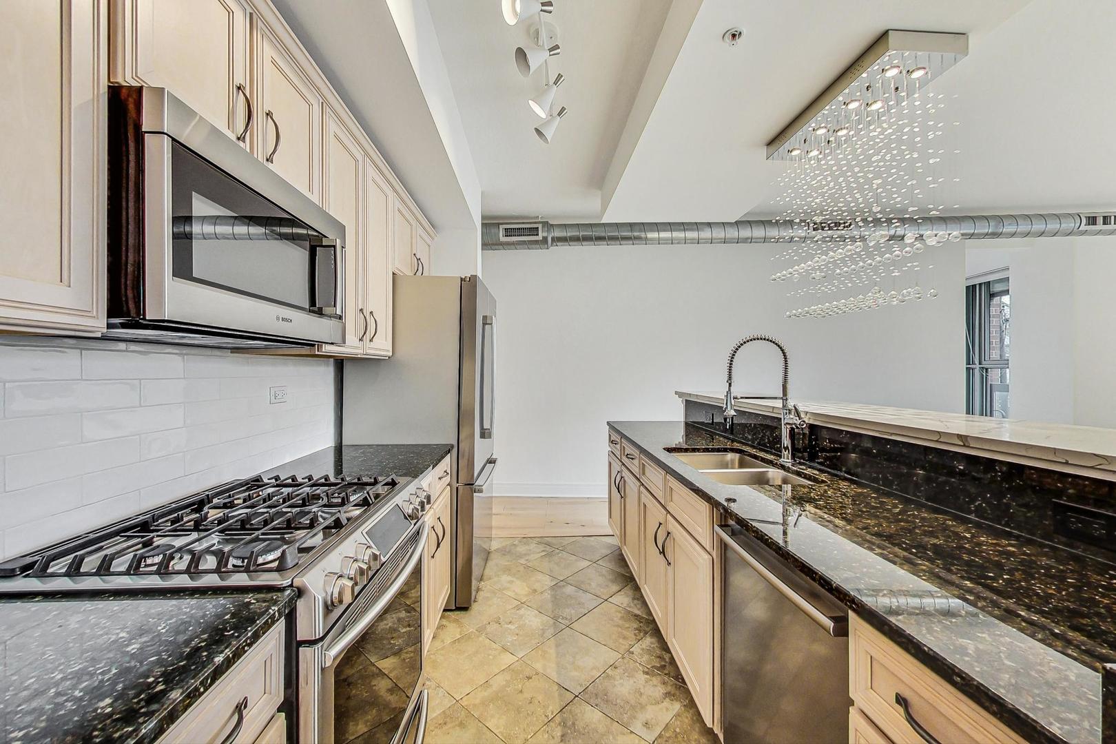 1228 Emerson Street Unit: 301