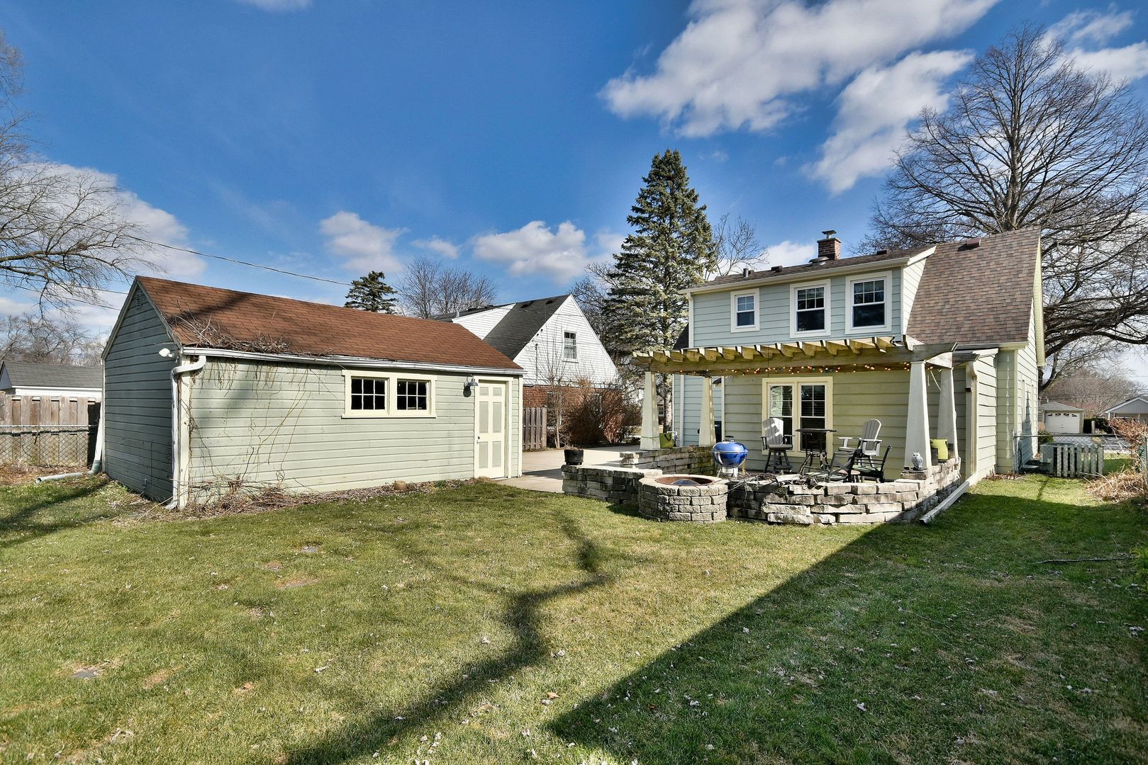 738 S Highland Avenue