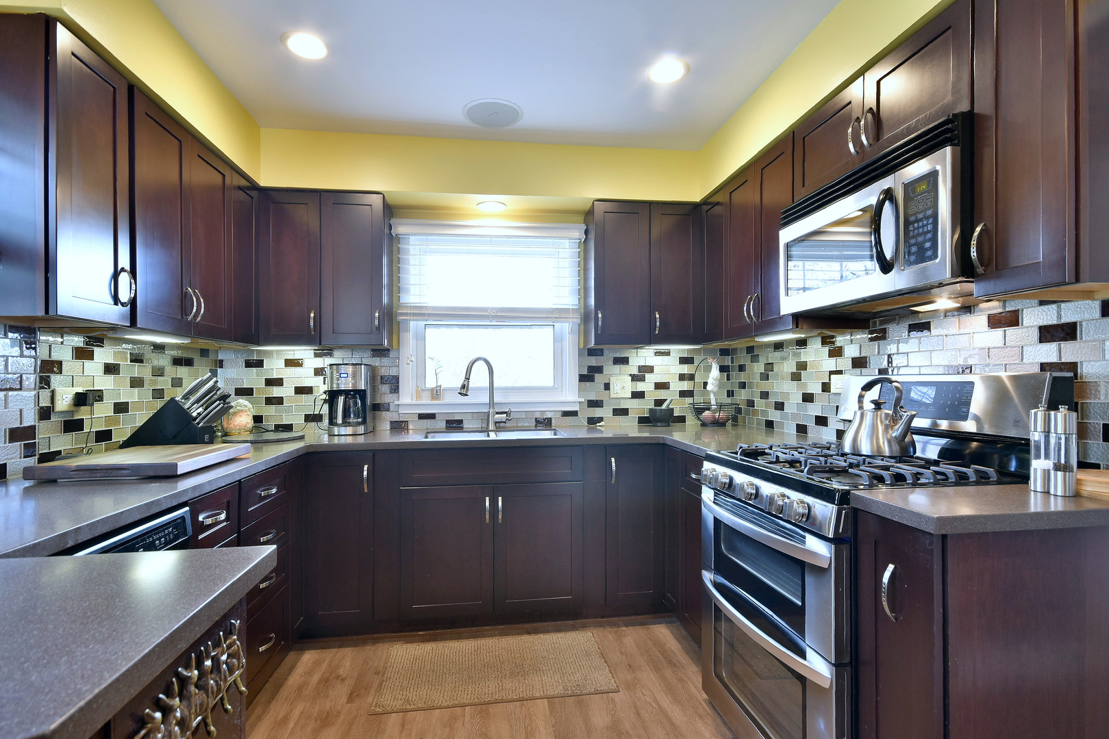 738 S Highland Avenue