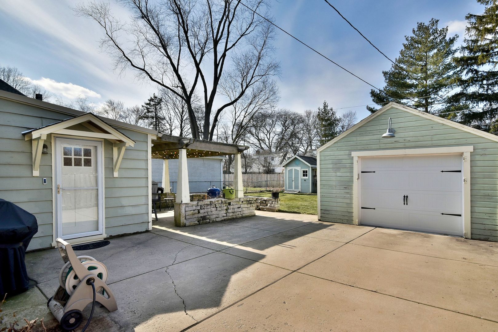 738 S Highland Avenue