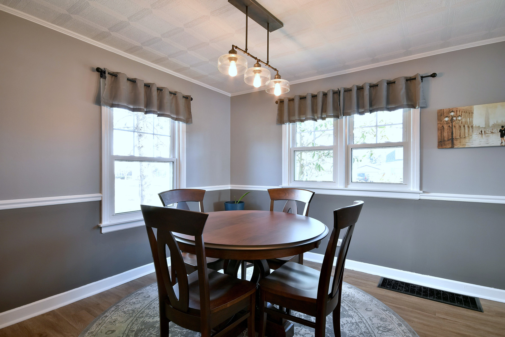 738 S Highland Avenue