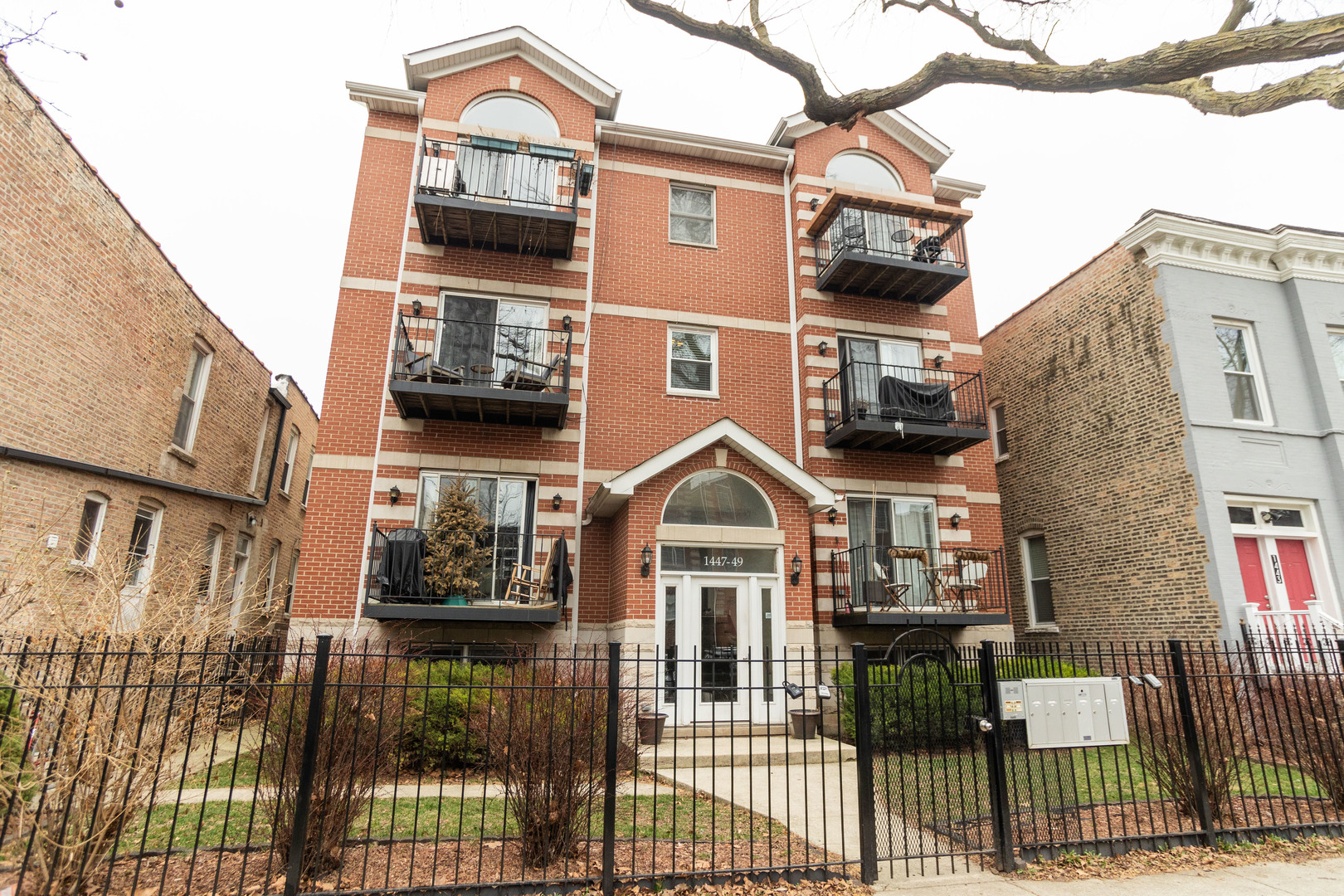 1449 N Campbell Avenue Unit: 2N