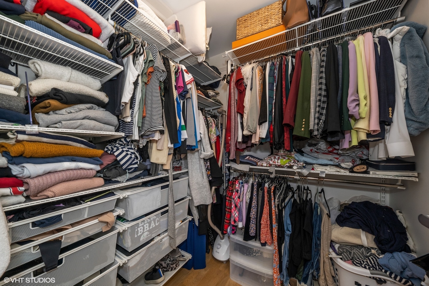 600 W Drummond Place Unit: 414