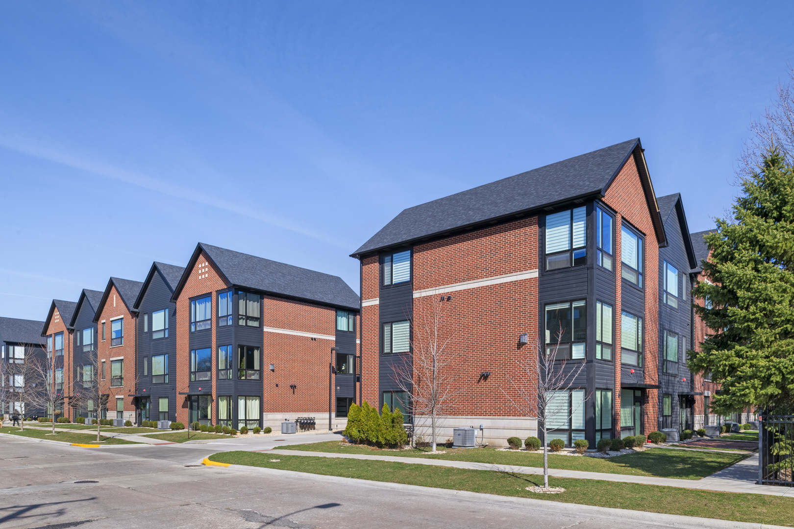 7771 Van Buren Street Unit: 3