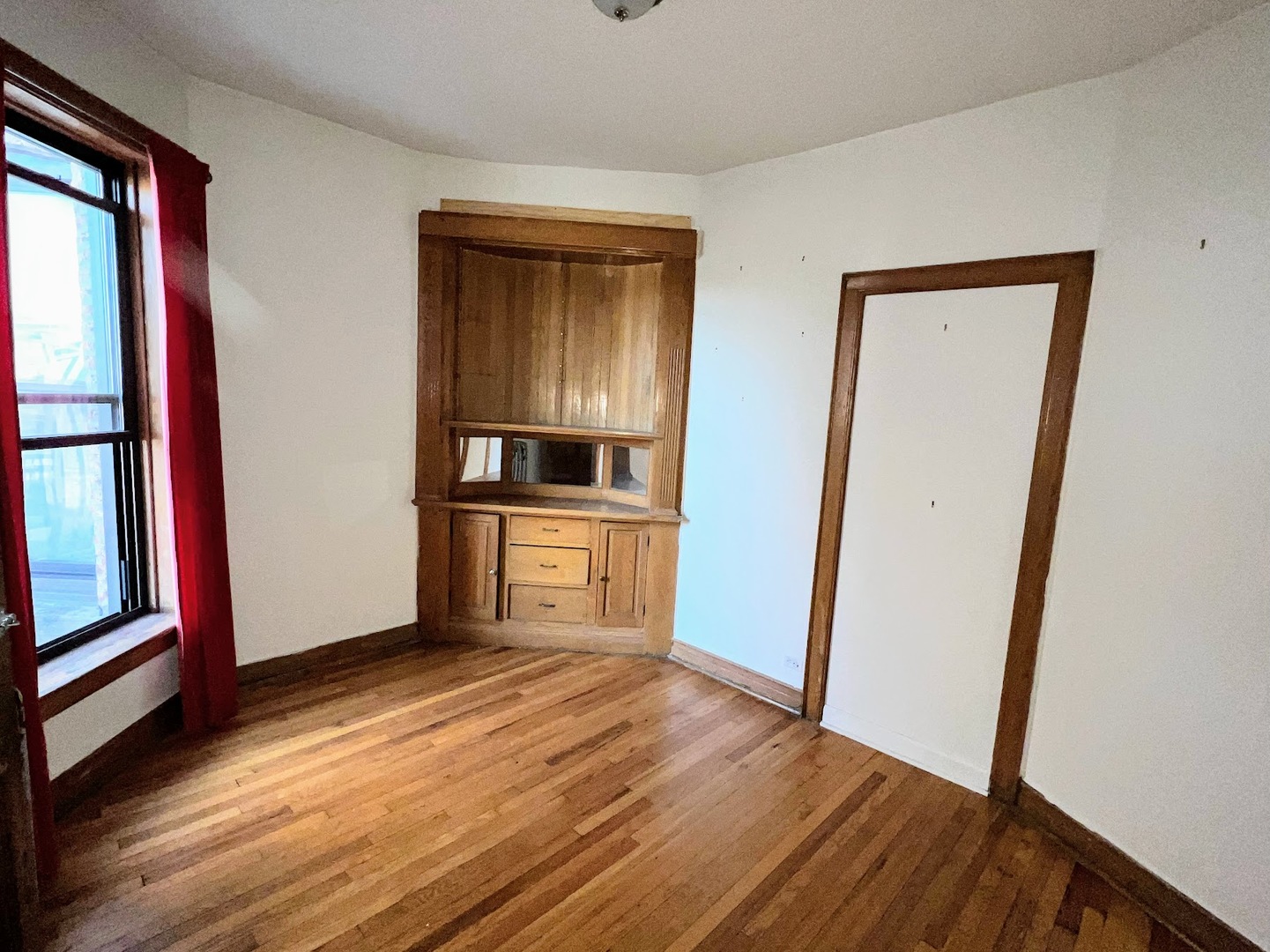3214 W ALTGELD Street Unit: 3