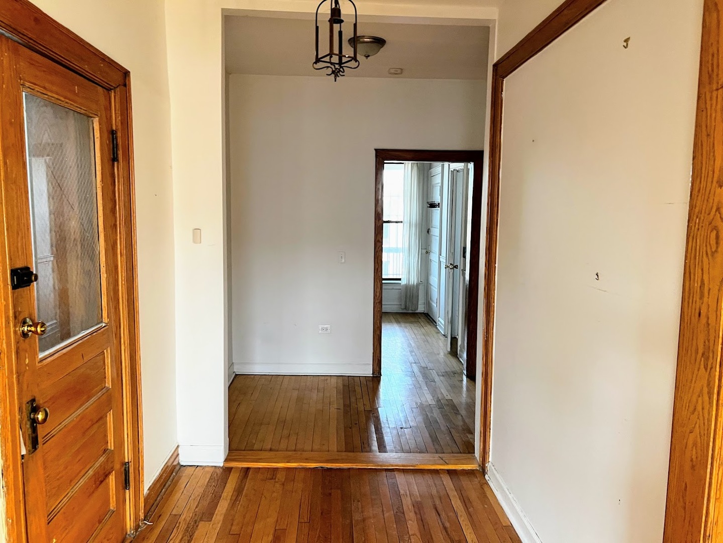 3214 W ALTGELD Street Unit: 3