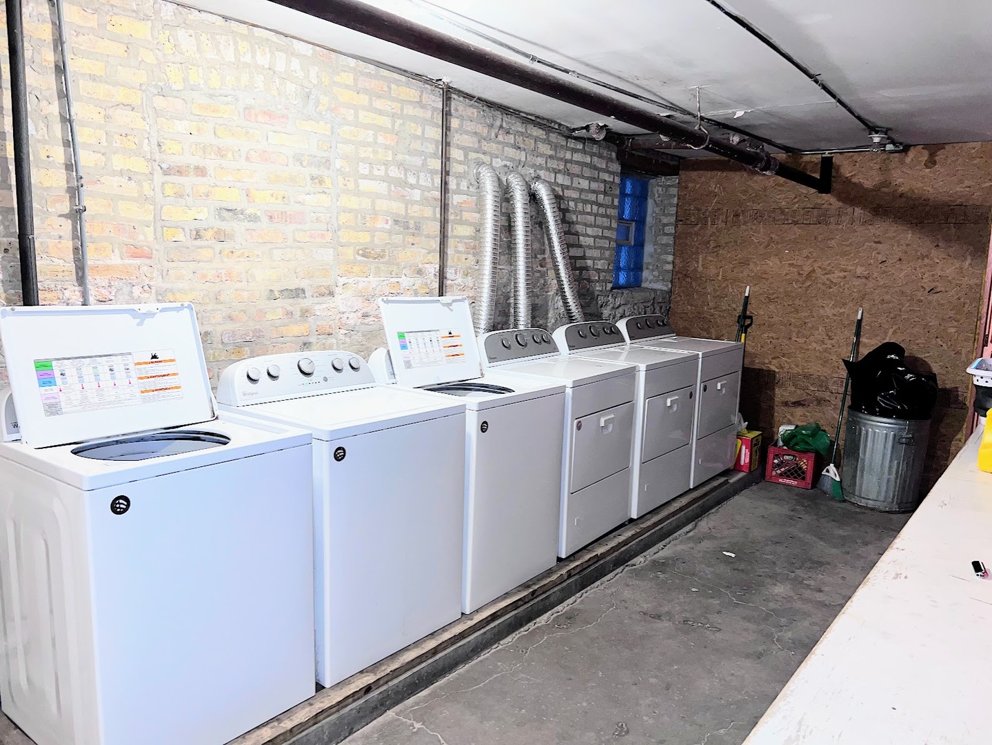 3214 W ALTGELD Street Unit: 3