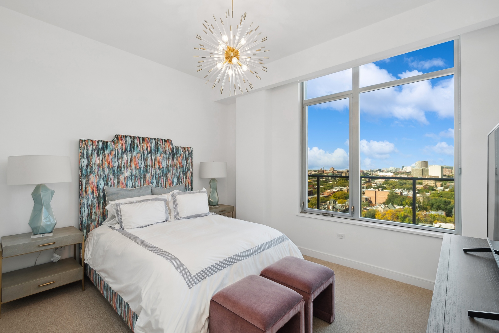 540 W Webster Unit: 1104