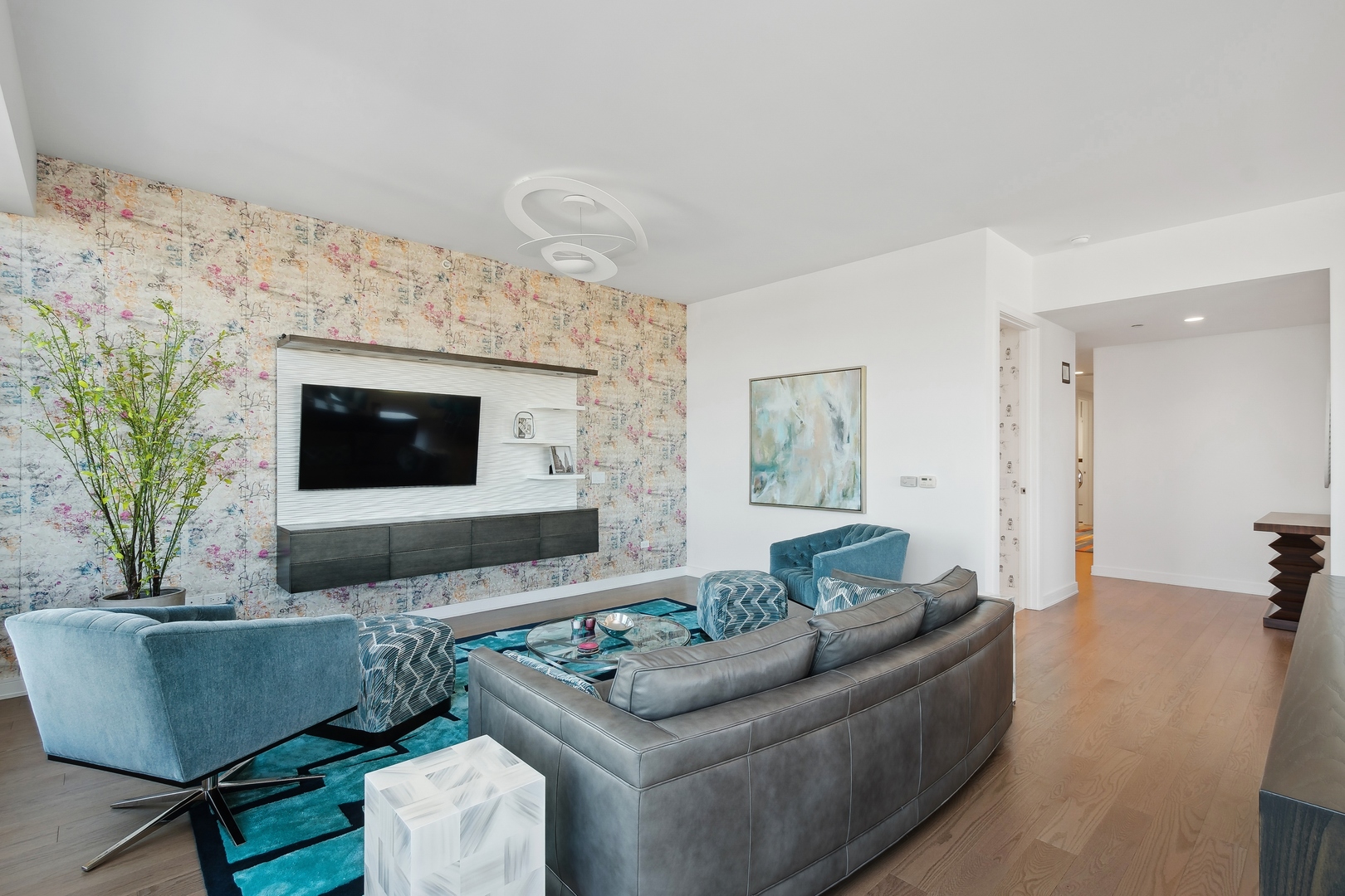 540 W Webster Unit: 1104