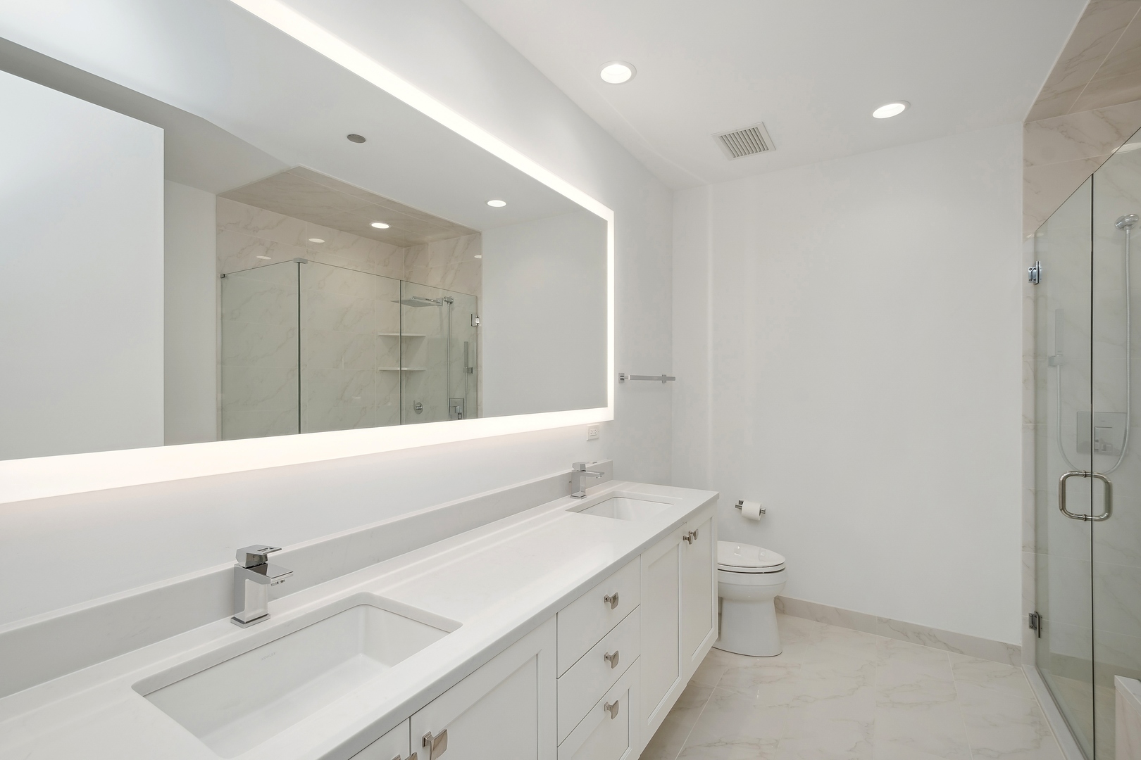 540 W Webster Unit: 1104