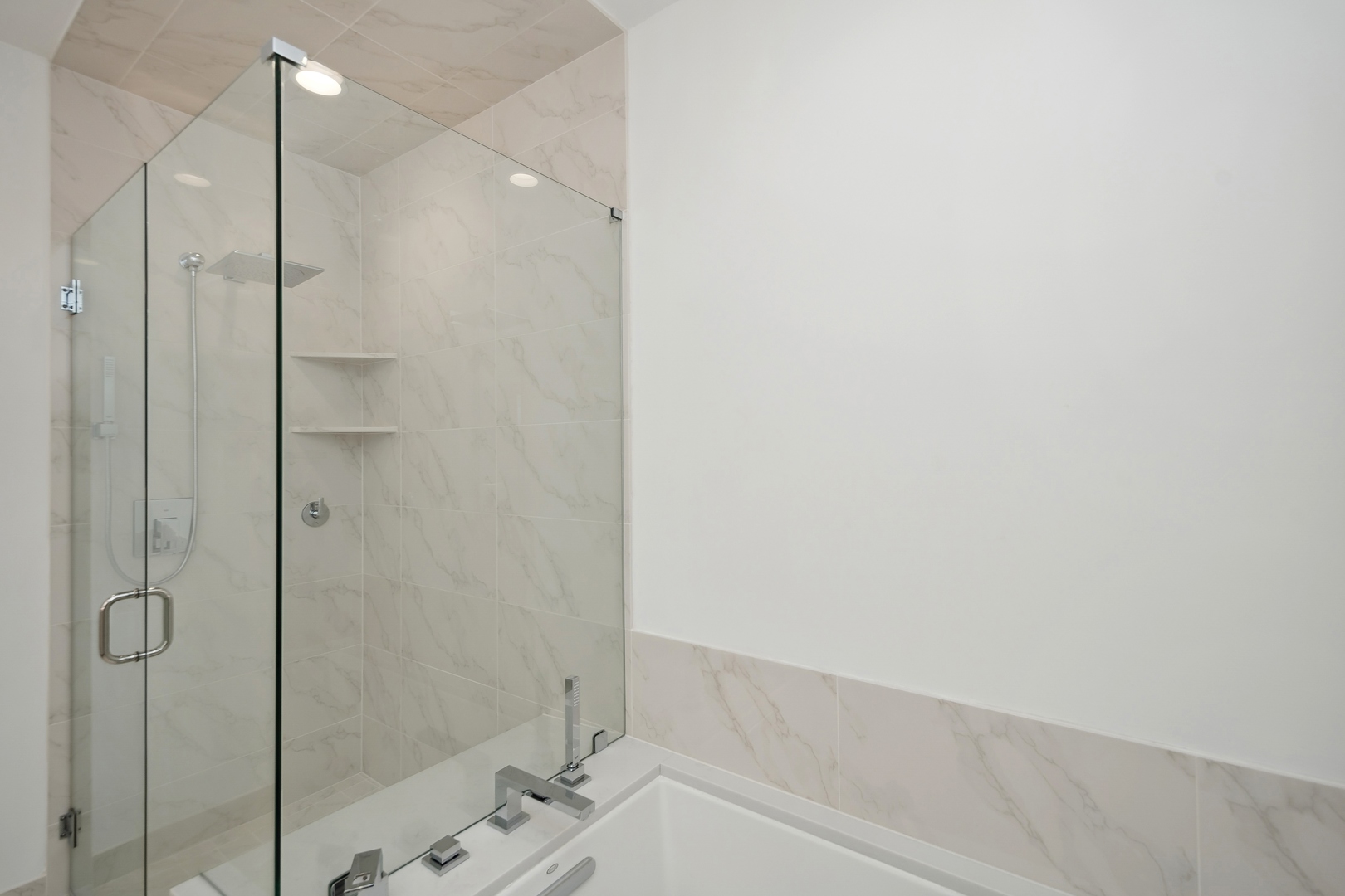 540 W Webster Unit: 1104