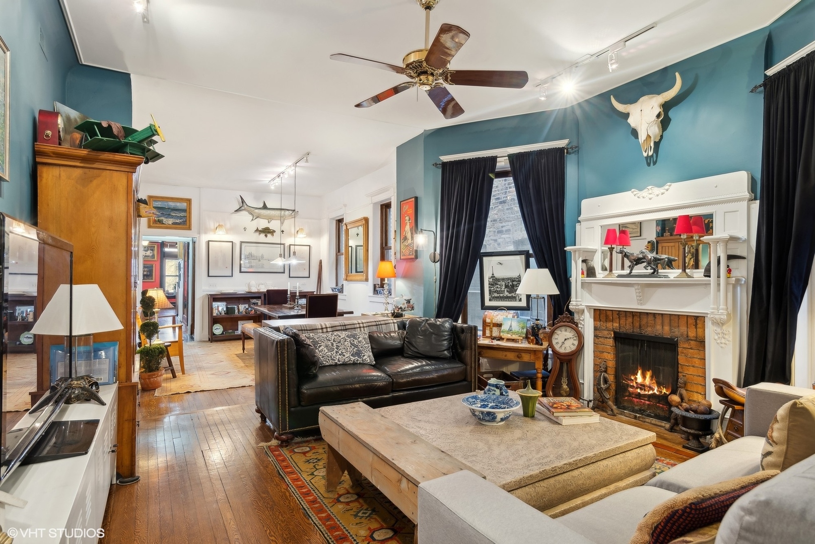 2733 N Hampden Court Unit: 2FR