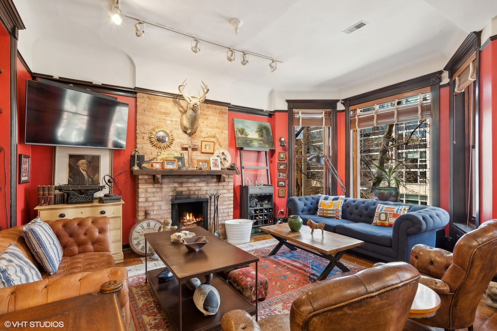 2733 N Hampden Court Unit: 2FR