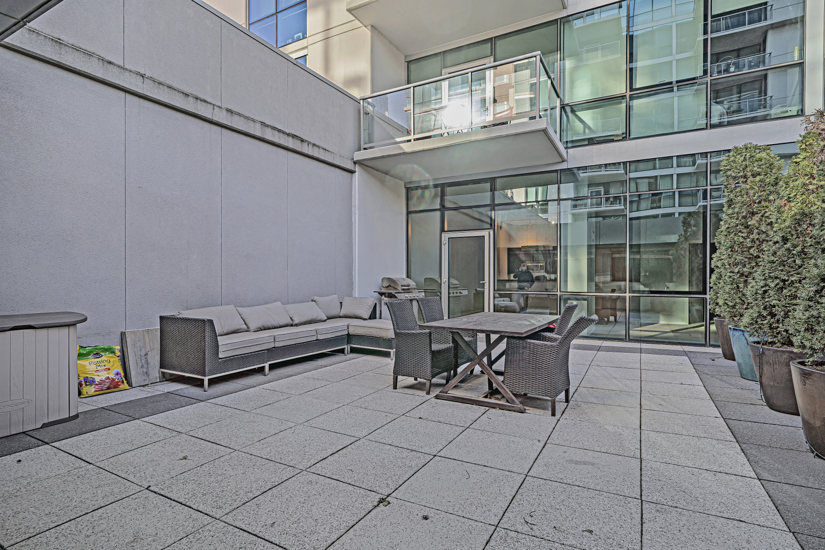 125 S Green Street Unit: 202A