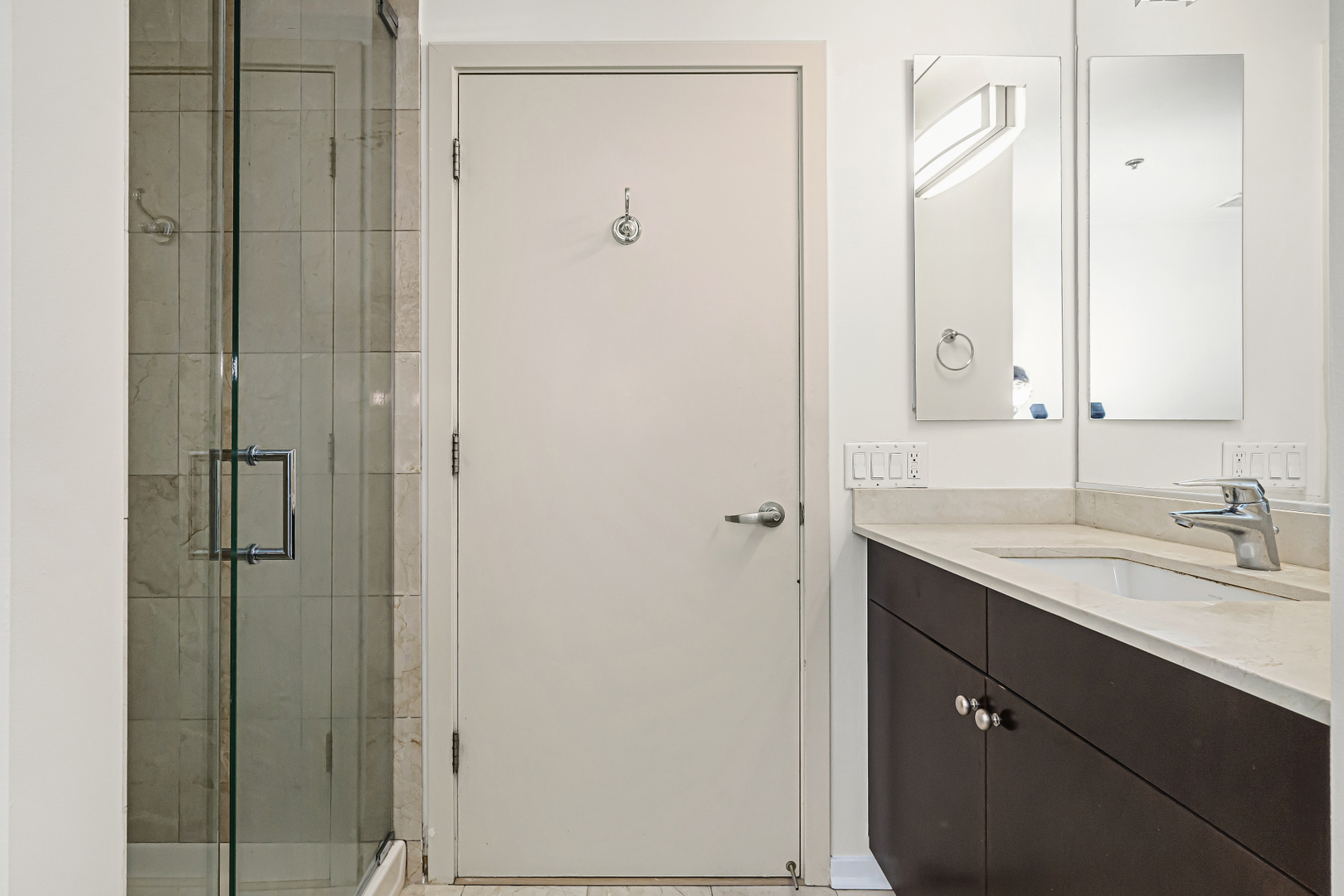 125 S Green Street Unit: 202A