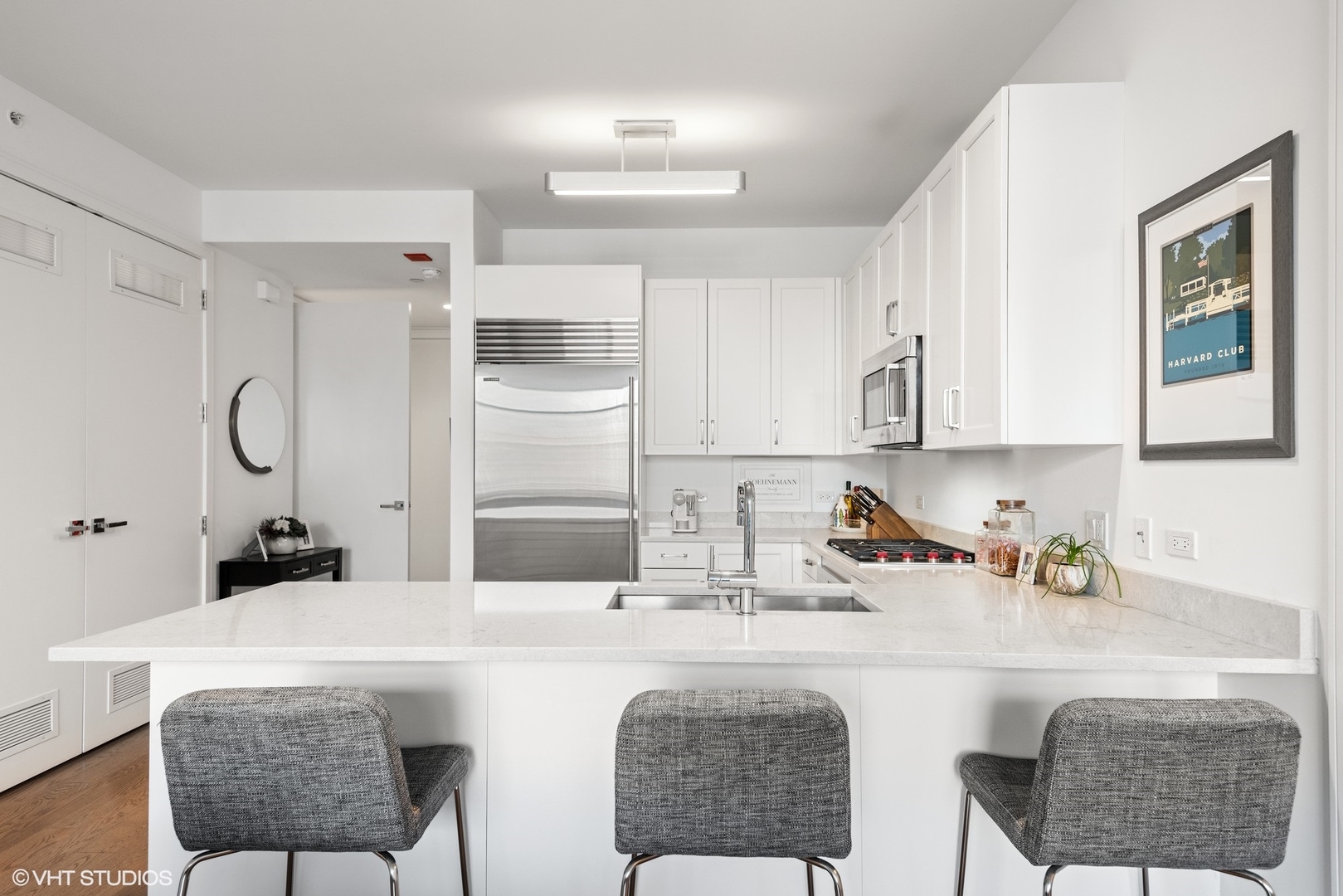 540 W Webster Avenue Unit: 201