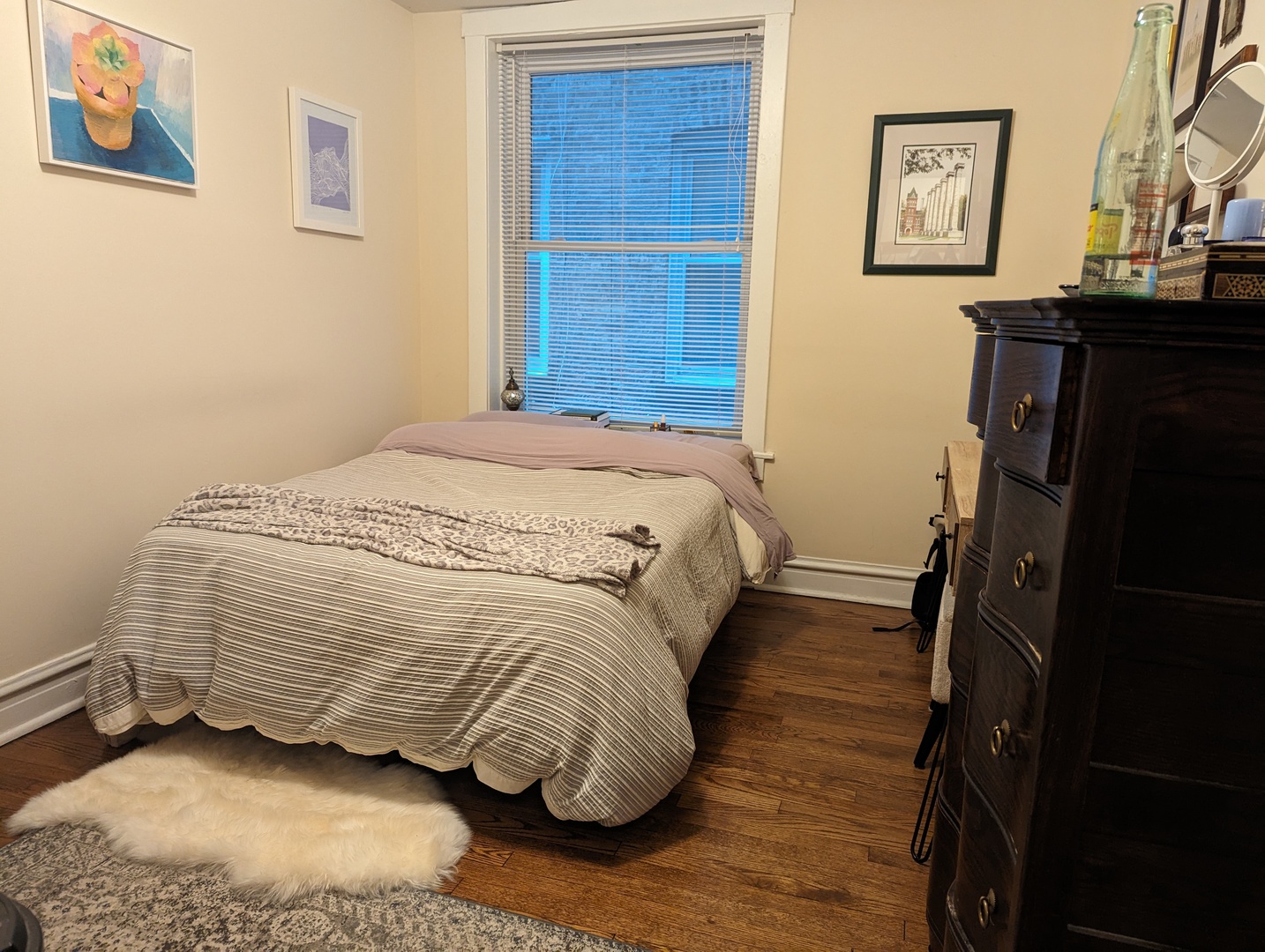 2337 W MCLEAN Avenue Unit: 1