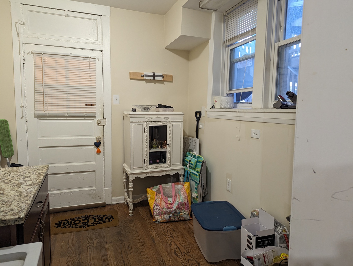 2337 W MCLEAN Avenue Unit: 1