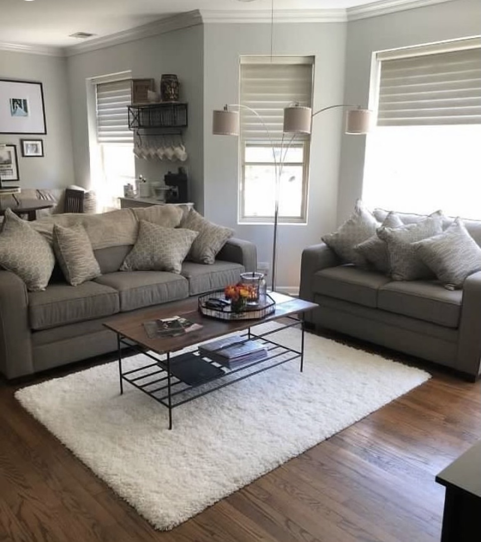 3839 N Western Avenue Unit: 201