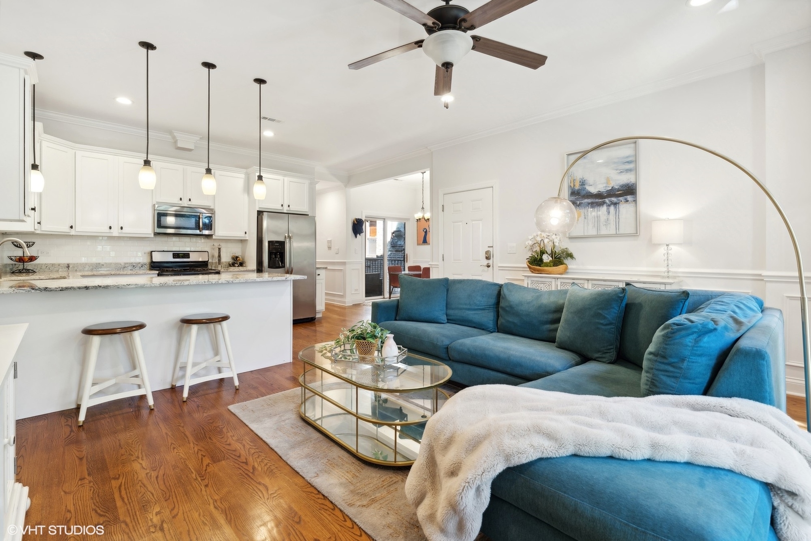 6044 N WASHTENAW Avenue Unit: 2