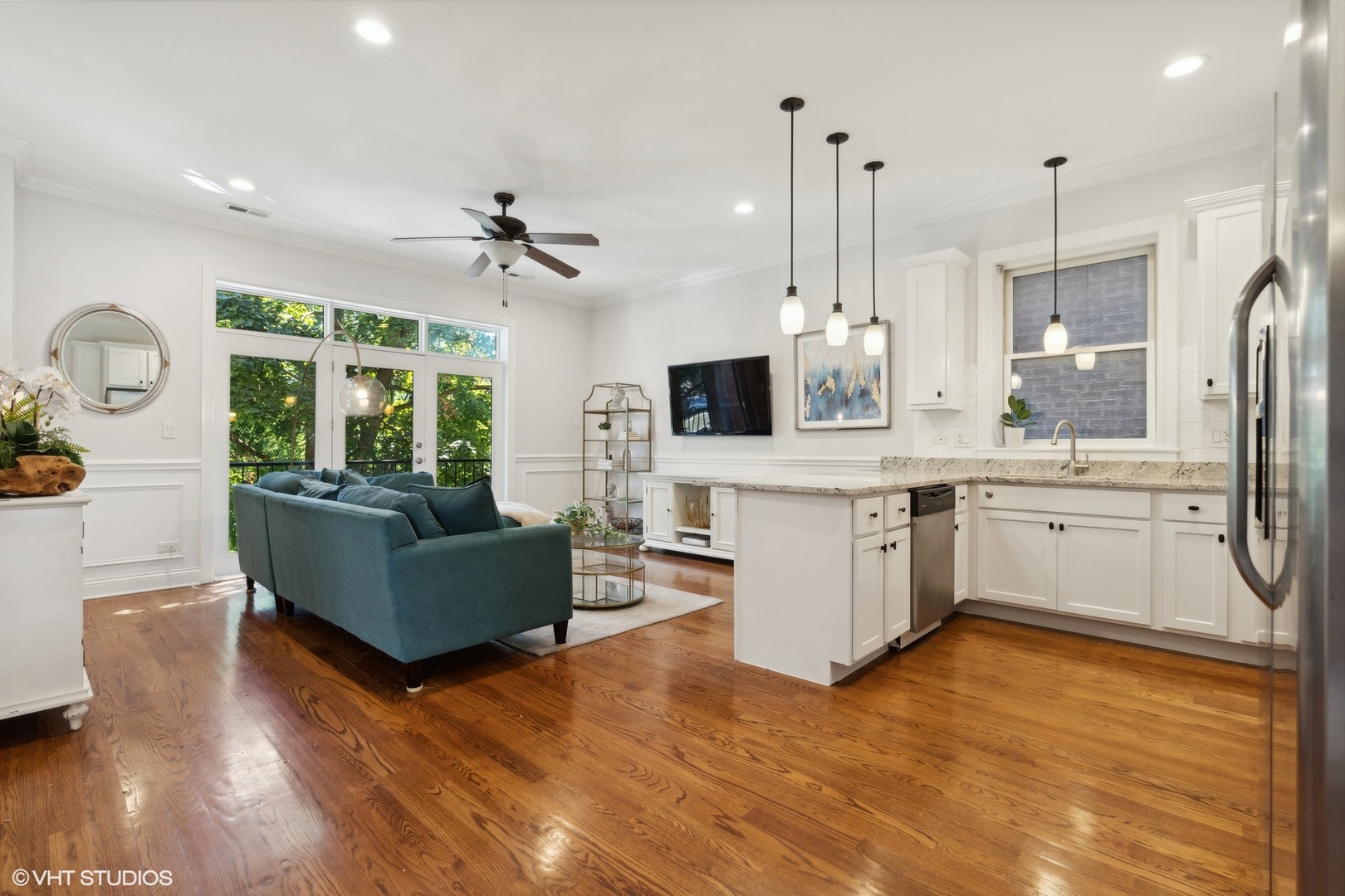 6044 N WASHTENAW Avenue Unit: 2