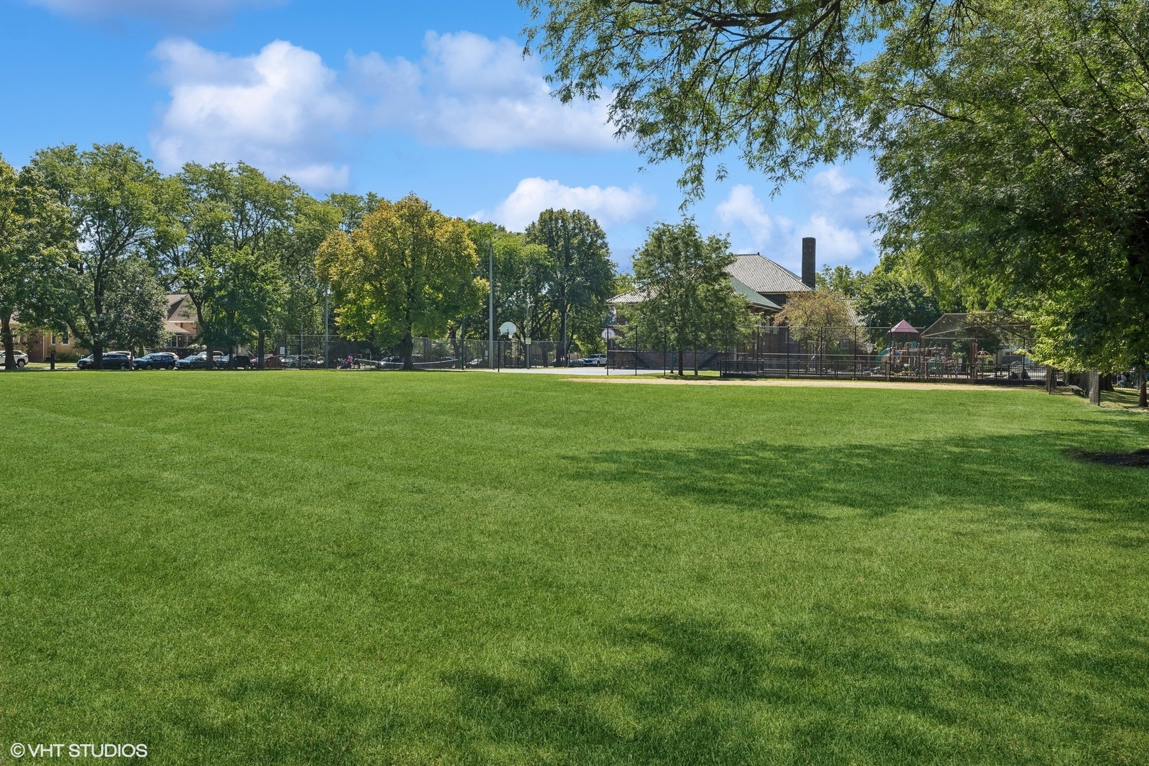 6044 N WASHTENAW Avenue Unit: 2