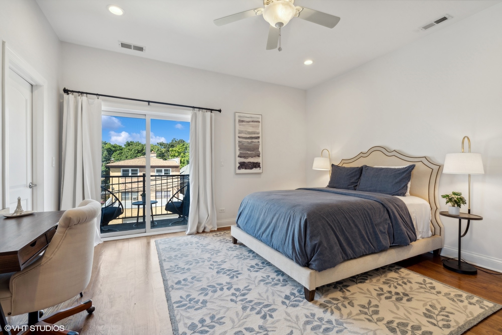 6044 N WASHTENAW Avenue Unit: 2